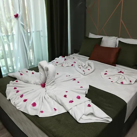 Апартаменты Gueven Park Residance &